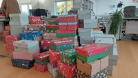91 Geschenke für "Weihnachten im Schuhkarton" kamen in avendi-Pflegeeinrichtungen zusammen