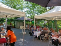 Bei herrlichem Wetter feierte die avendi-Einrichtung LANZGARTEN in Mannheim-Lindenhof das 20-jährige Bestehen der Pflegeeinrichtung.