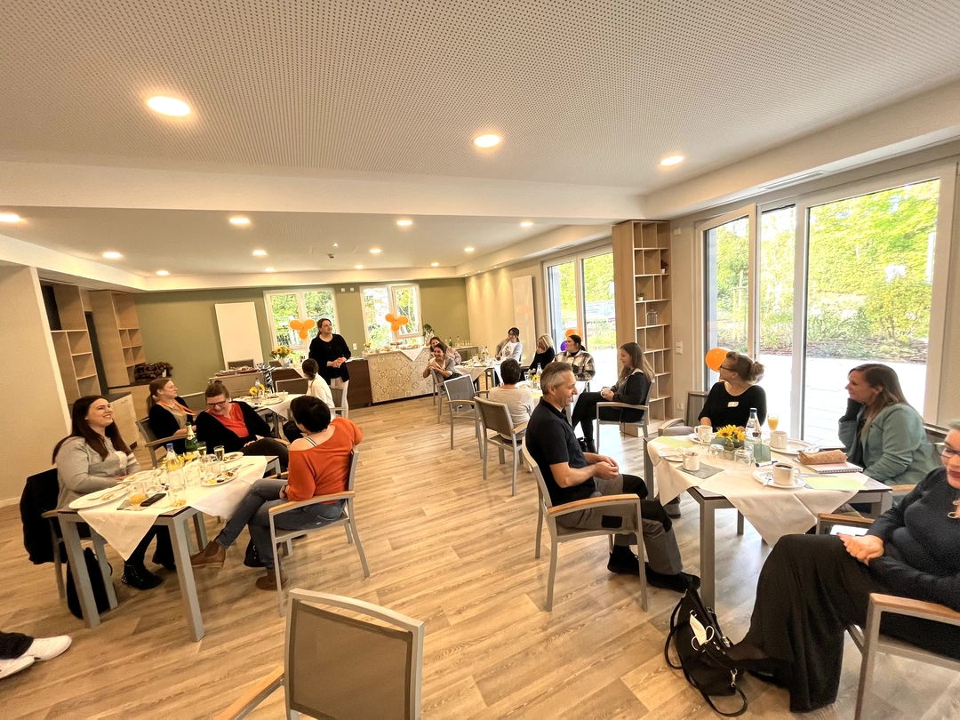 In der neuen Cafeteria fiel der Startschuss für die Mitarbeitenden der neuen Sinsheimer Pflegeeinrichtung.