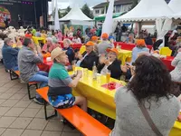 Endlich wieder Messdi in Kehl. Der Einladung zum Seniorennachmittag mit Life-Musik folgten die Bewohnerinnen und Bewohner der Kehler avendi Pflegeeinrichtung KINZIGALLEE gerne.