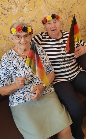 Die Bewohner im Pflegeheim in Rastede fieberten bei der Fußball-Europameisterschaft 2021 mit