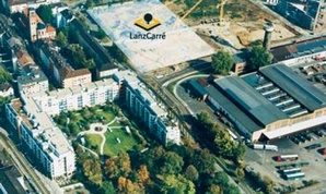 LanzCarré Bauplatz mit Kränen von schräg oben, die Baufläche ist hervorgehoben